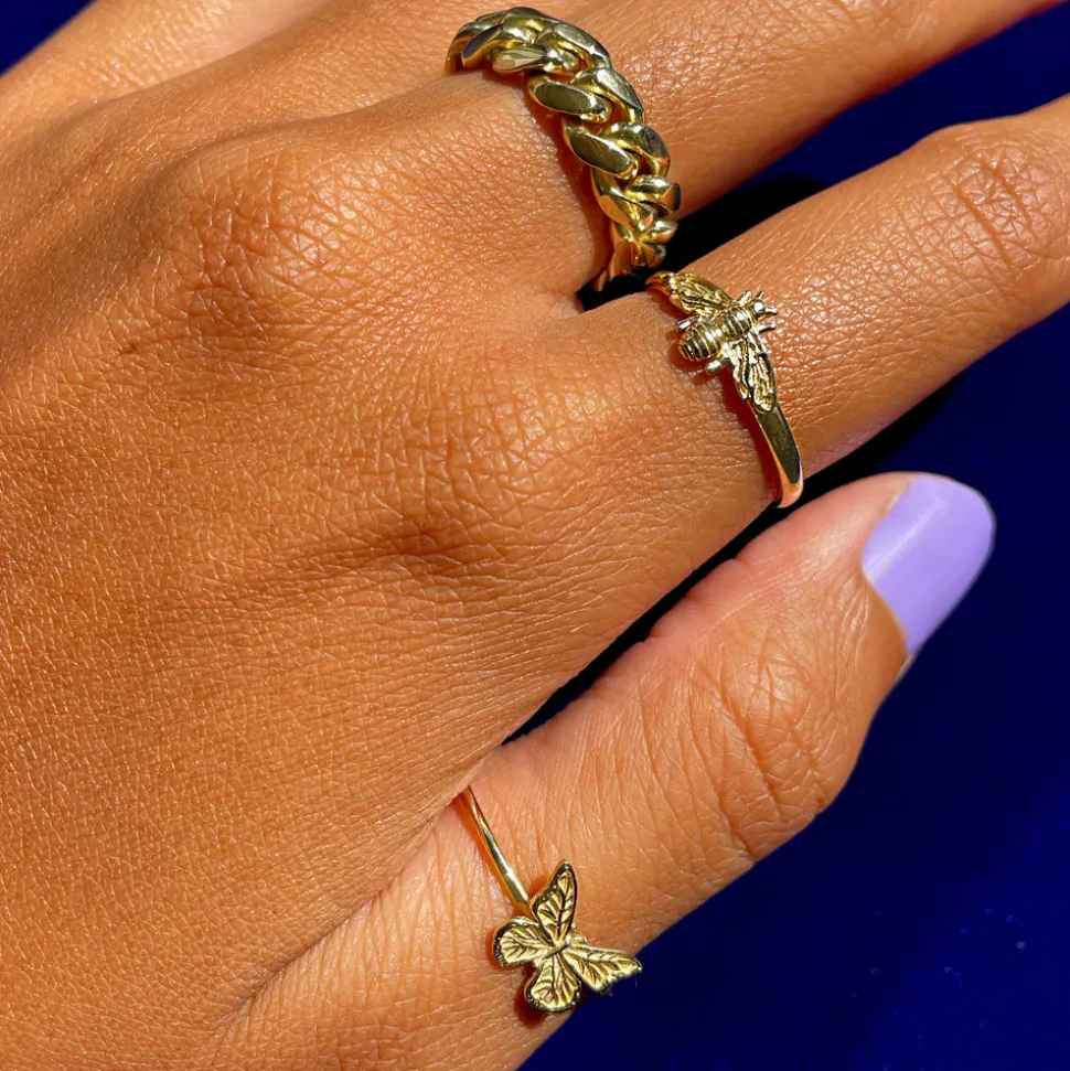 Curvy Bee Ring