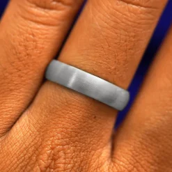 Curvy Matte Band