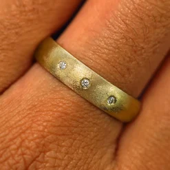 Curvy Matte Band