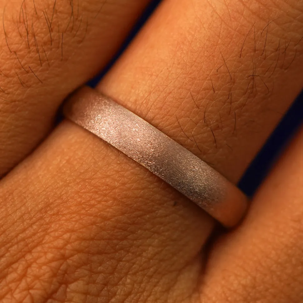Curvy Stardust Band