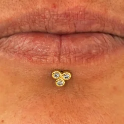 Diamond Trio Flatback Piercing