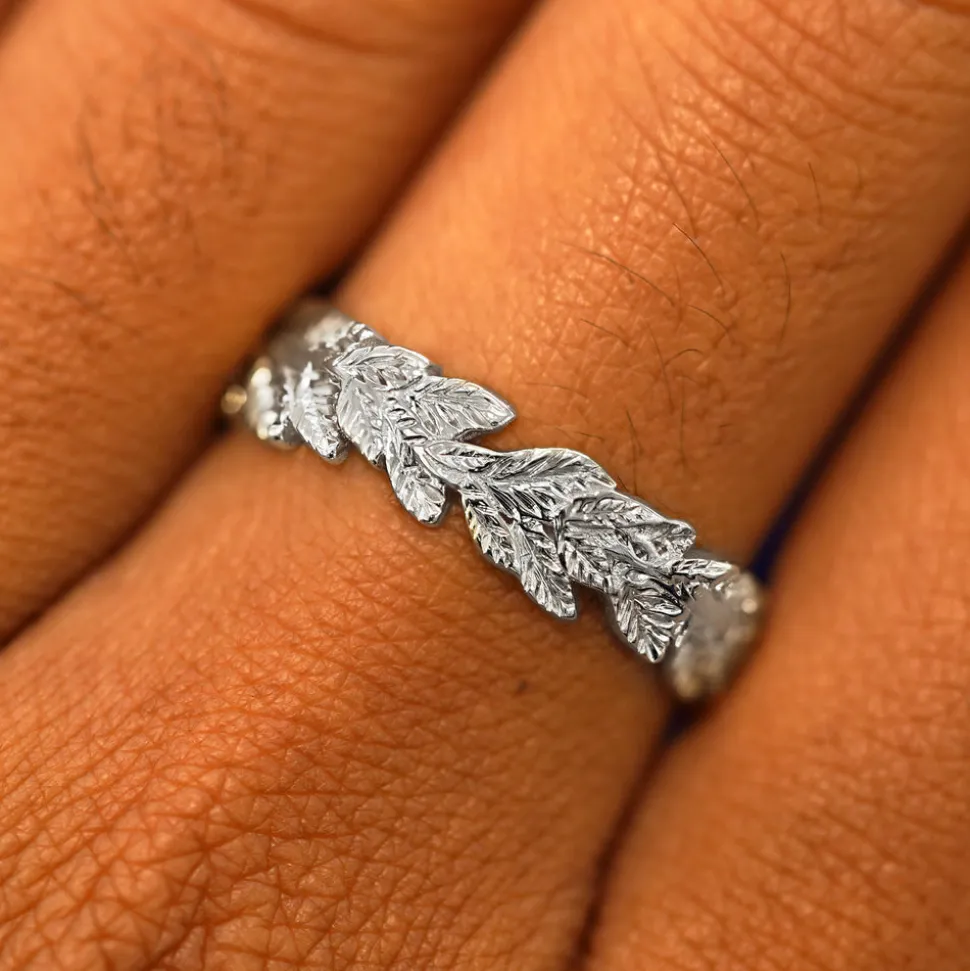 Double Leaves Band