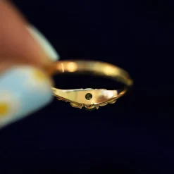 Green Diamond Leaves Ring