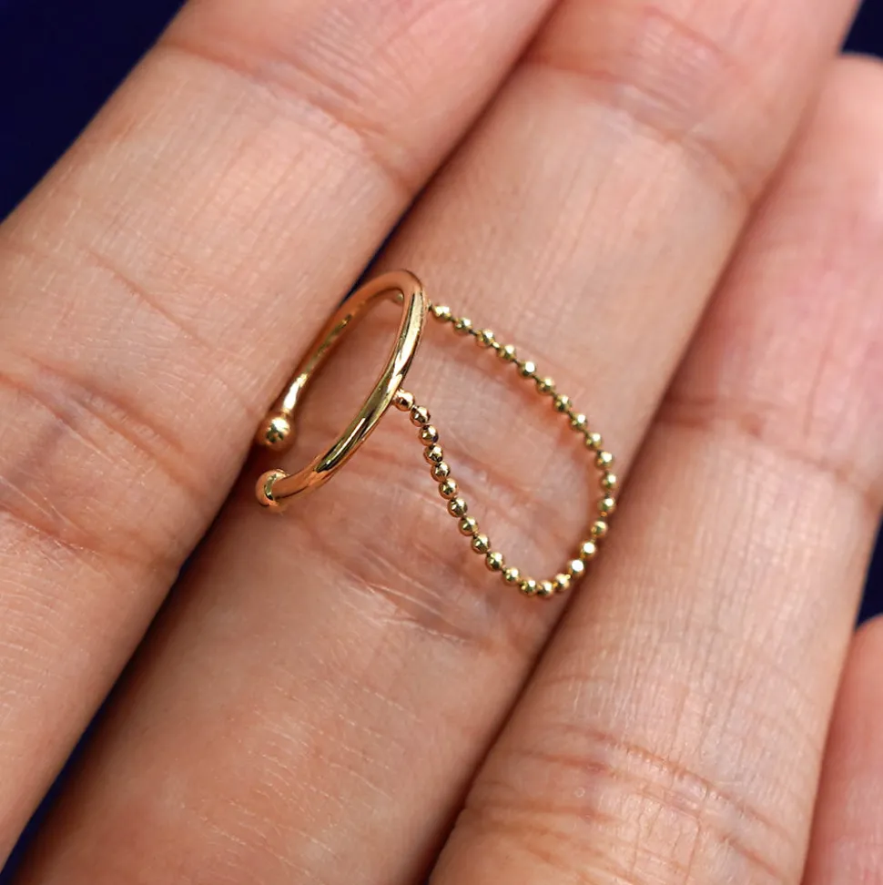 Line Cuff With Chain