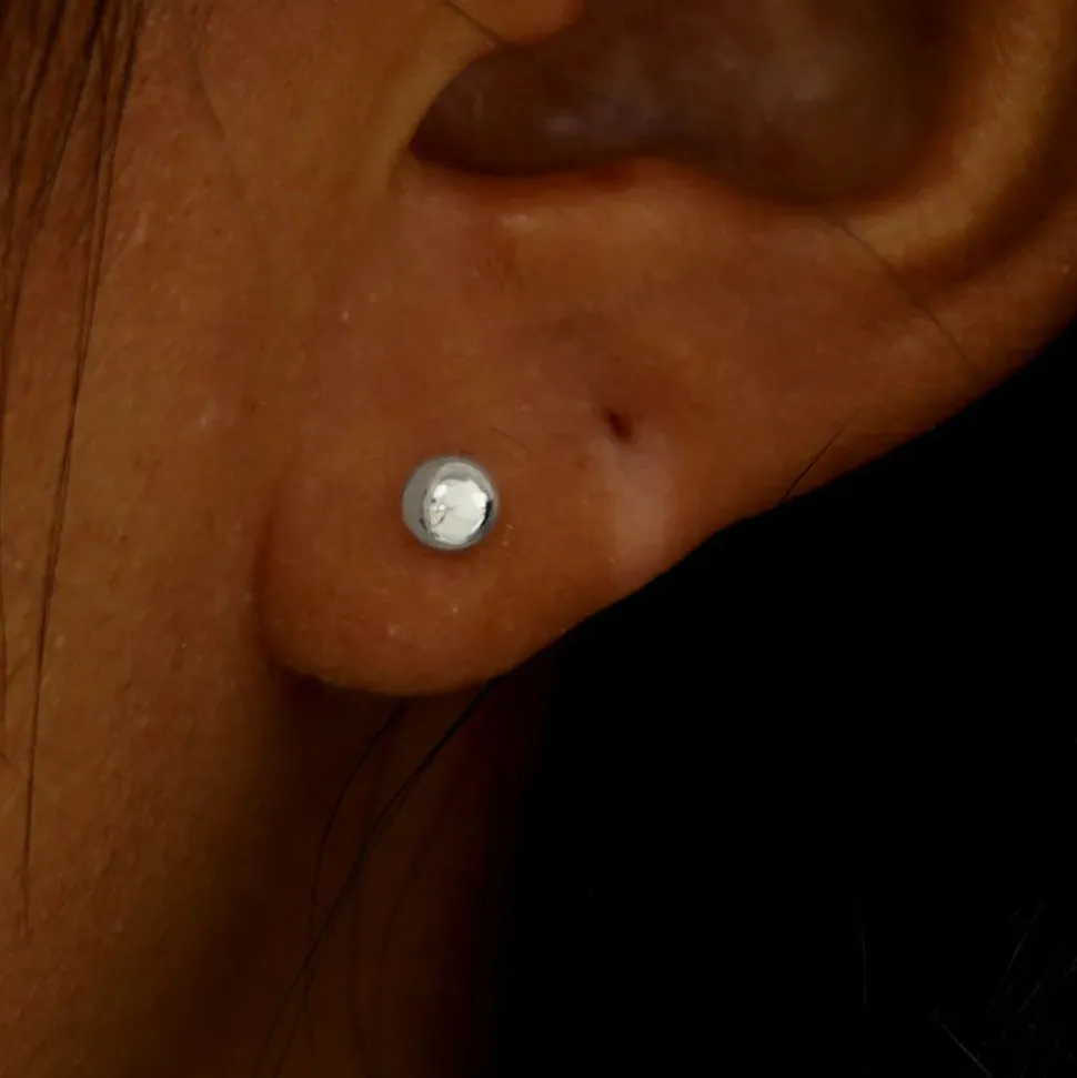 Medium Ball Flatback Piercing