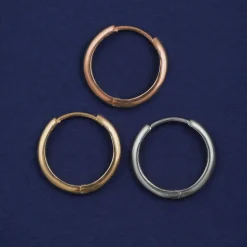 Medium Curvy Huggie Hoops