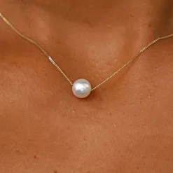 Medium Pearl Slide Necklace