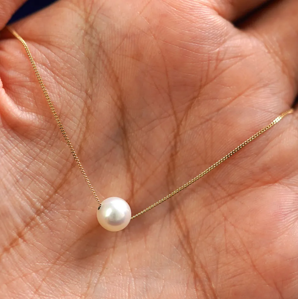 Medium Pearl Slide Necklace