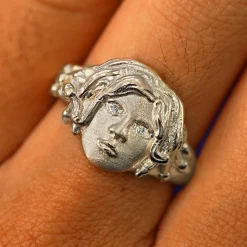Medusa Ring