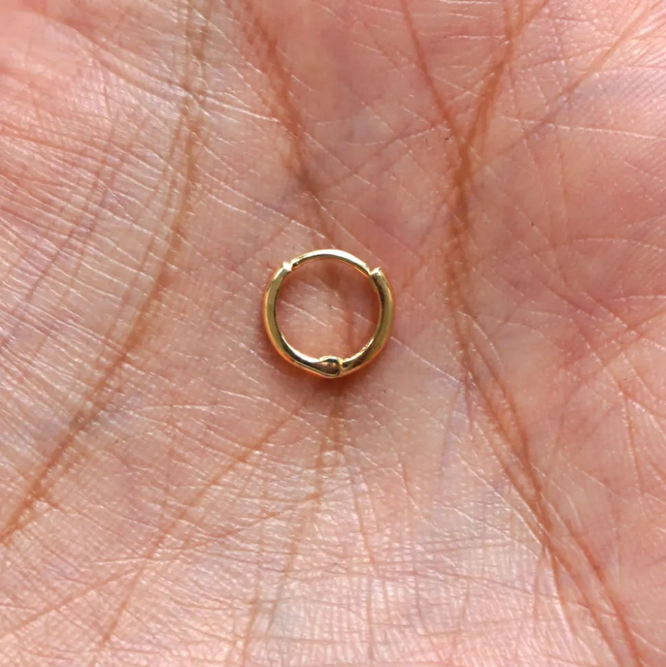 Mini Curvy Huggie Hoops