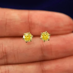 5mm Moissanite Earring
