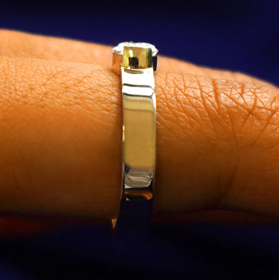 Pear Lab Diamond Ring