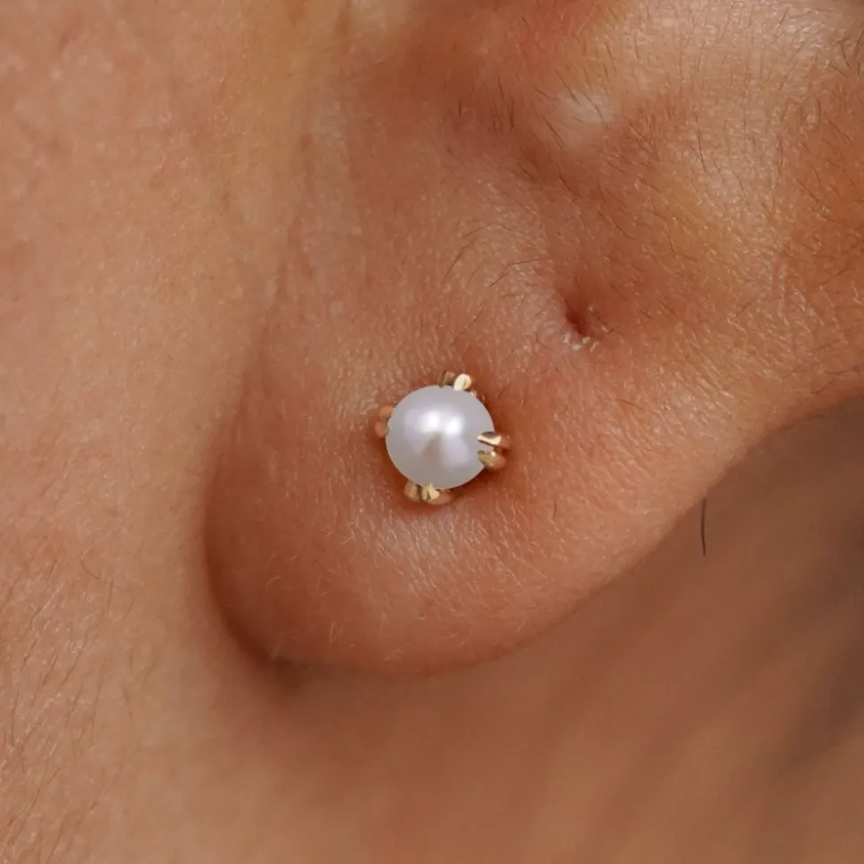 Pearl Earring