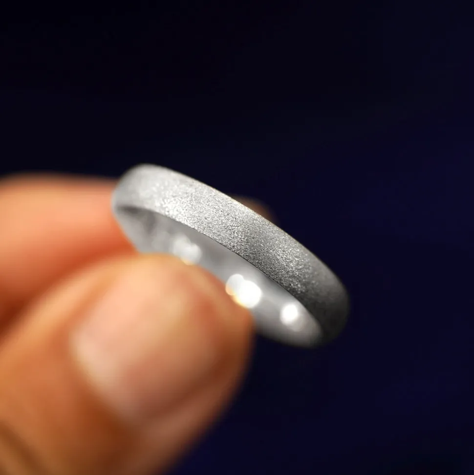 Platinum Curvy Stardust Band