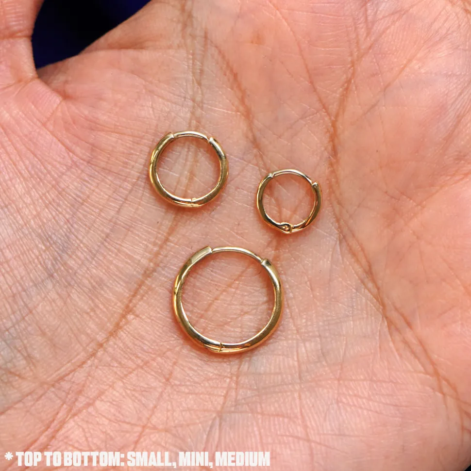Small Curvy Huggie Hoops