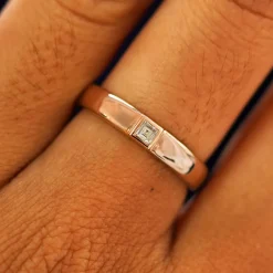 Square Carre Cut Diamond Band