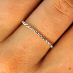 Thick Cable Ring