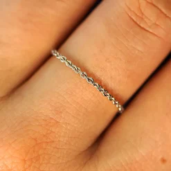 Thick Cable Ring