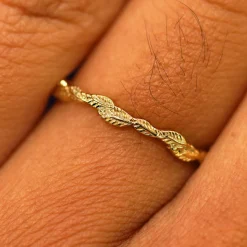 Thin Leaves Band