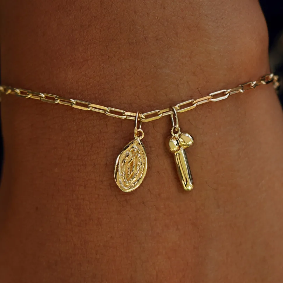 Vulva Charm